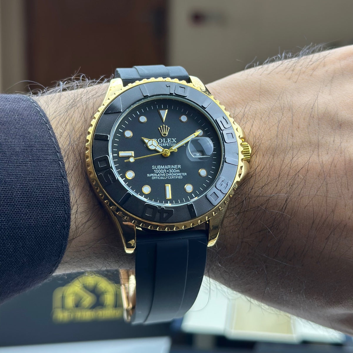 Stylish Men Strap Watch RLX-300M