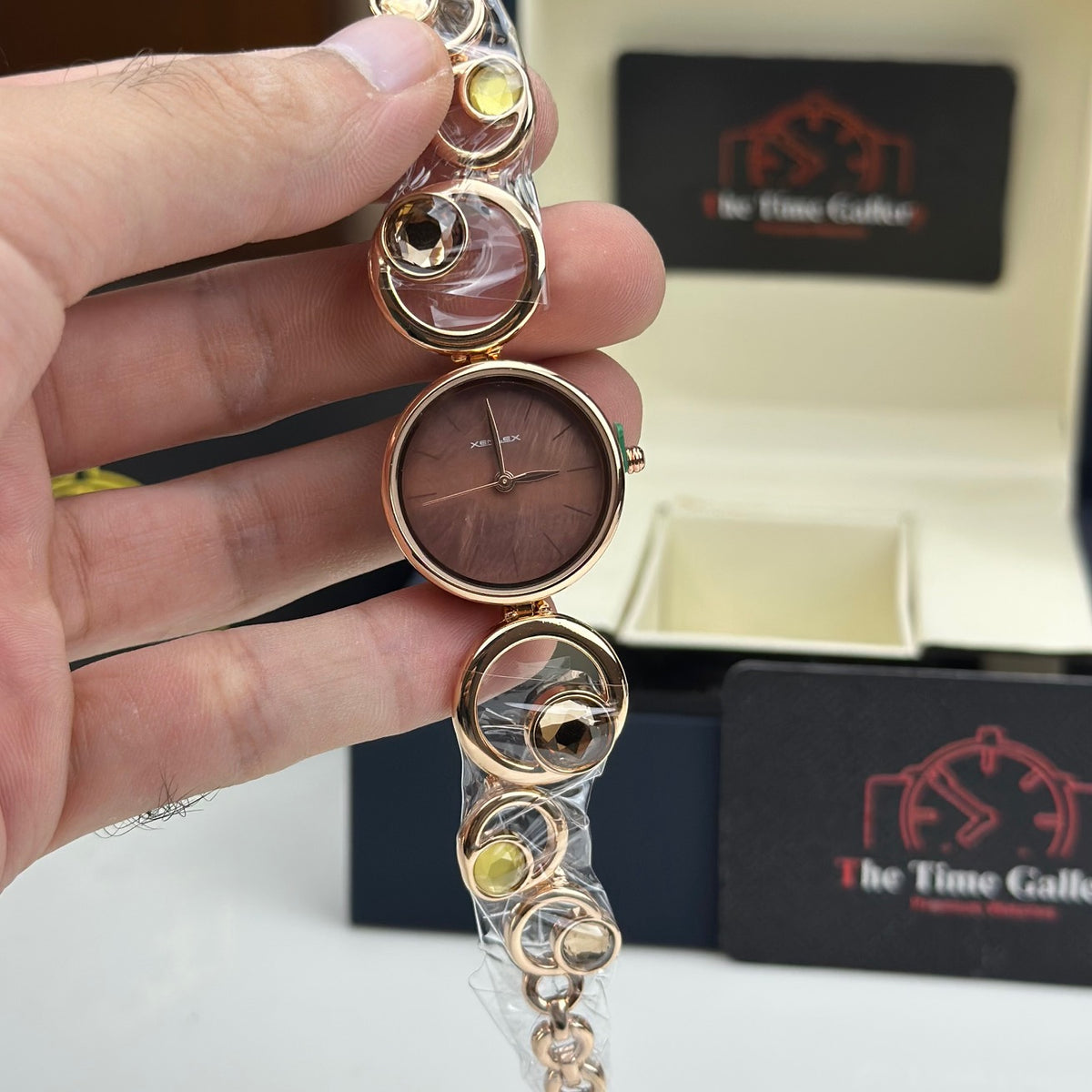 Modern Chain Watch for Women XE-6911L-01 Rose Gold