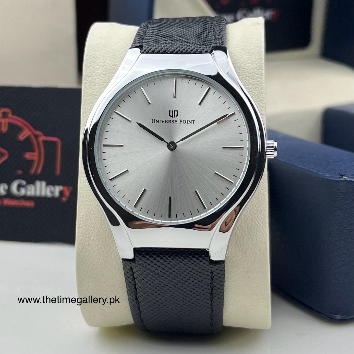 Stylish Leather Strap Watch UP-085