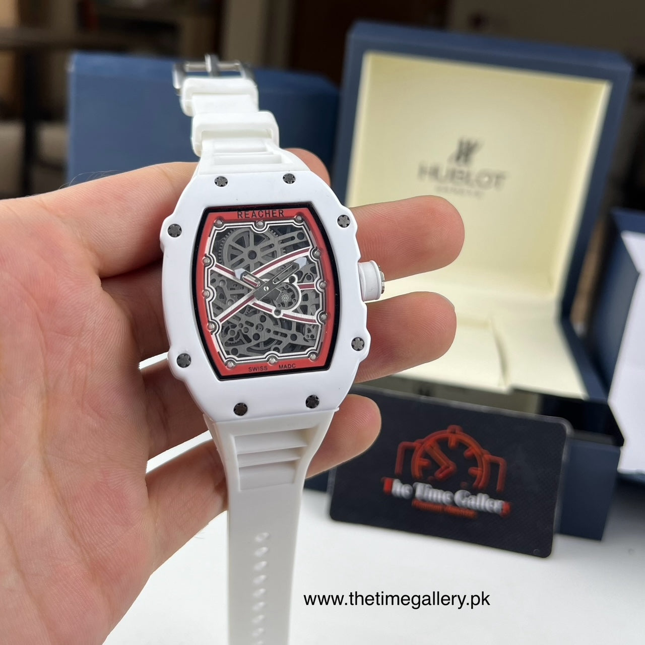 Stylish Silicone Rubber Strap Watch RE-3338