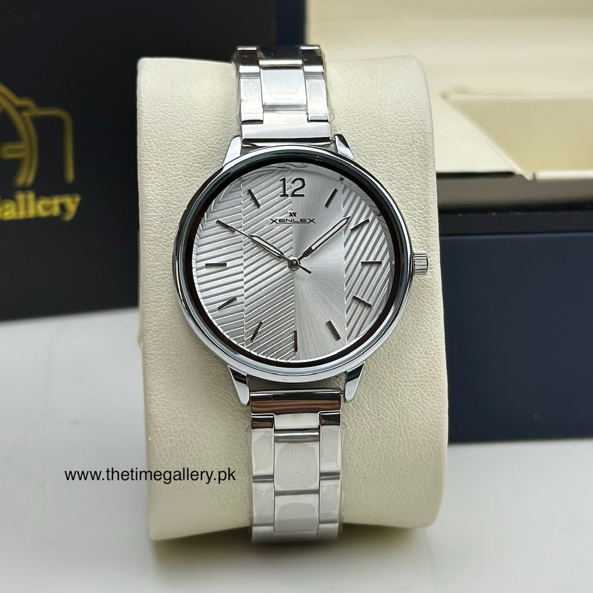 Modern Chain Watch for Women X-6812L