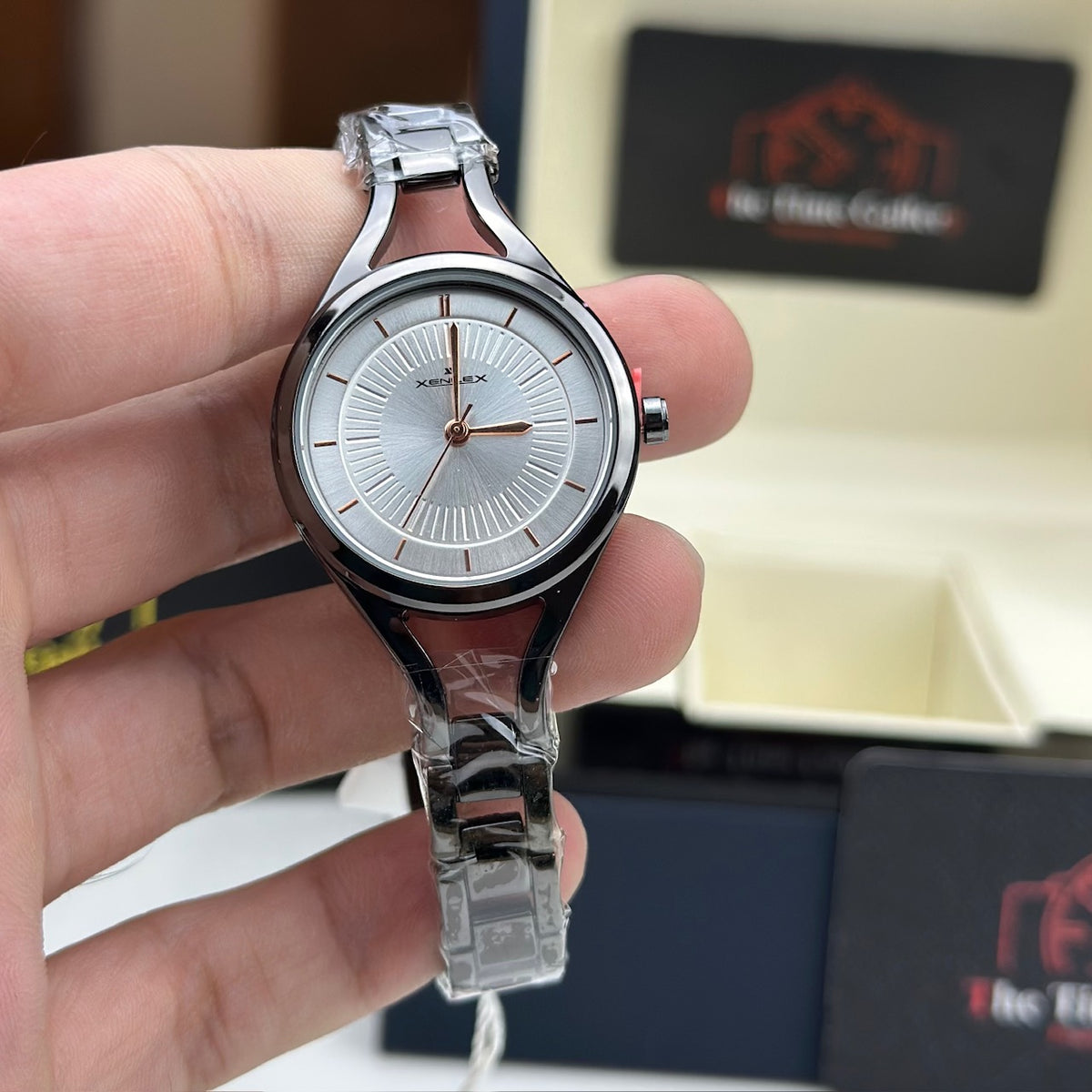 Modern Chain Watch for Women X-80A91L