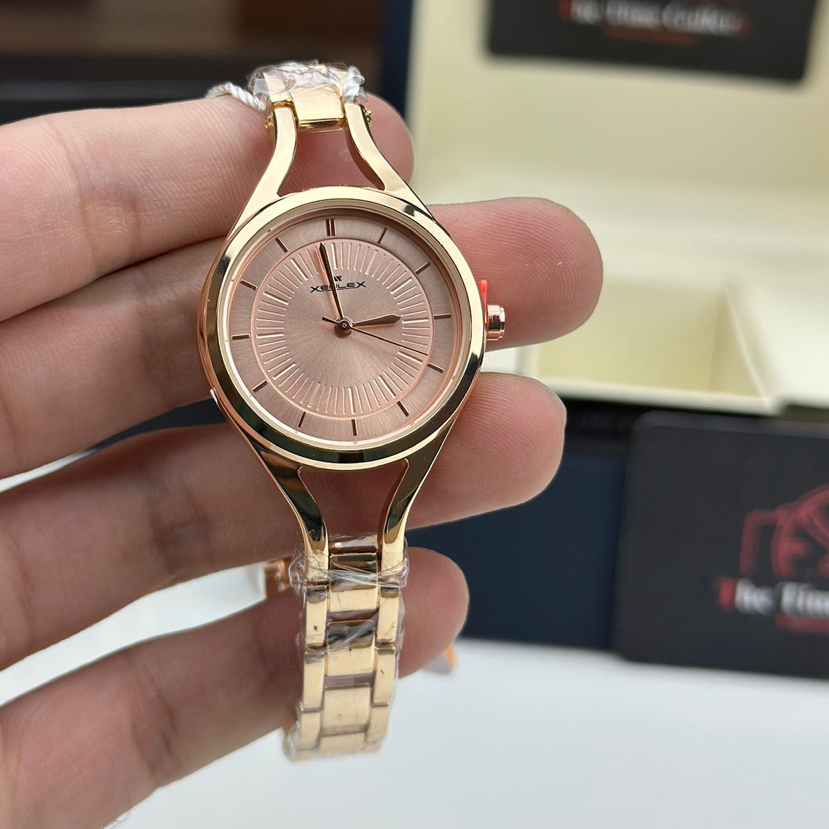 Modern Chain Watch for Women X-80A91L Golden