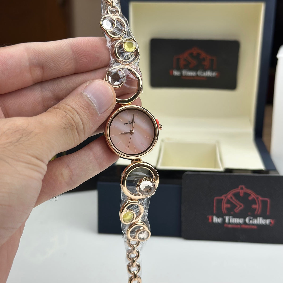 Modern Chain Watch for Women XE-6911L-01 Rose Gold