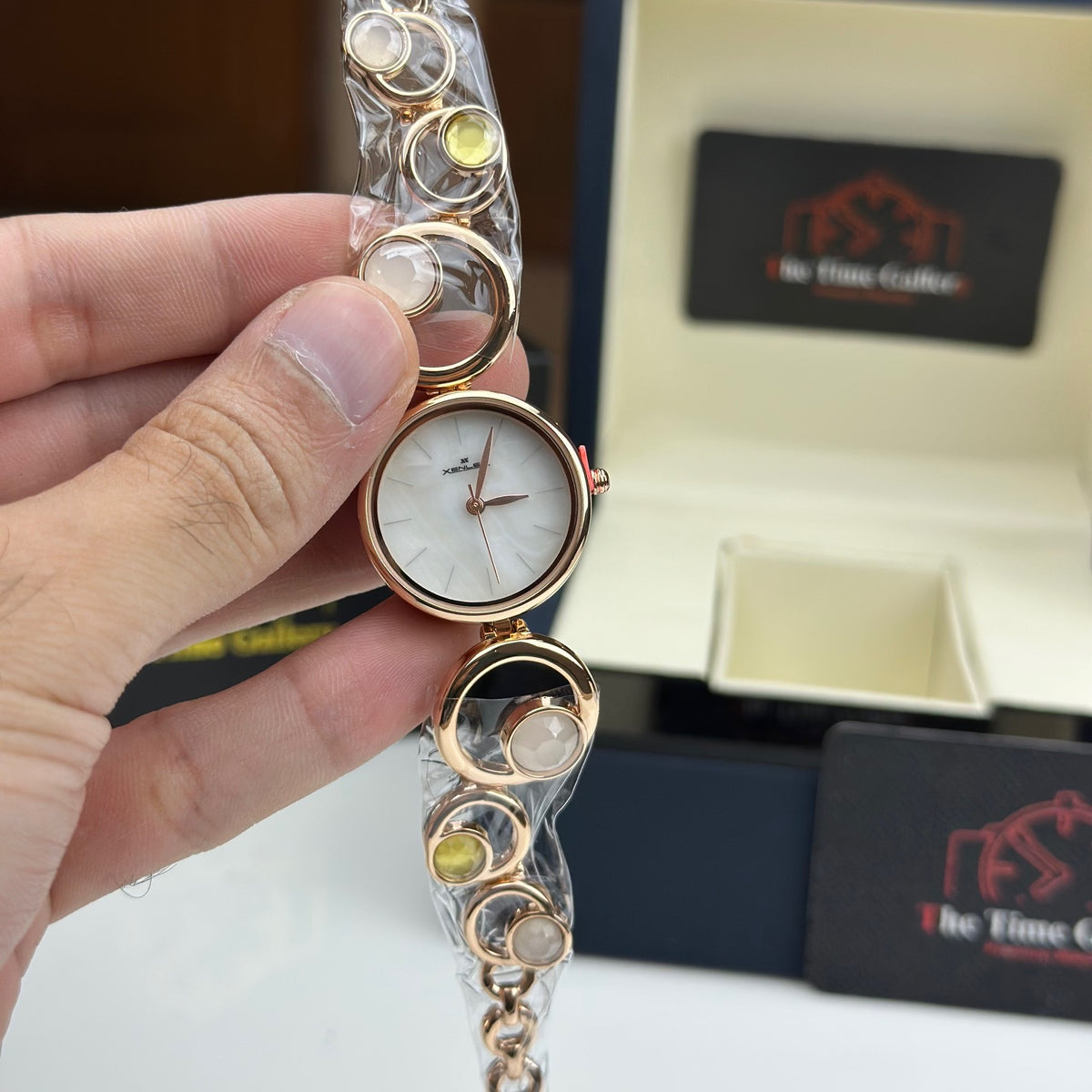 Modern Chain Watch for Women XE-6911L-01 Rose Gold