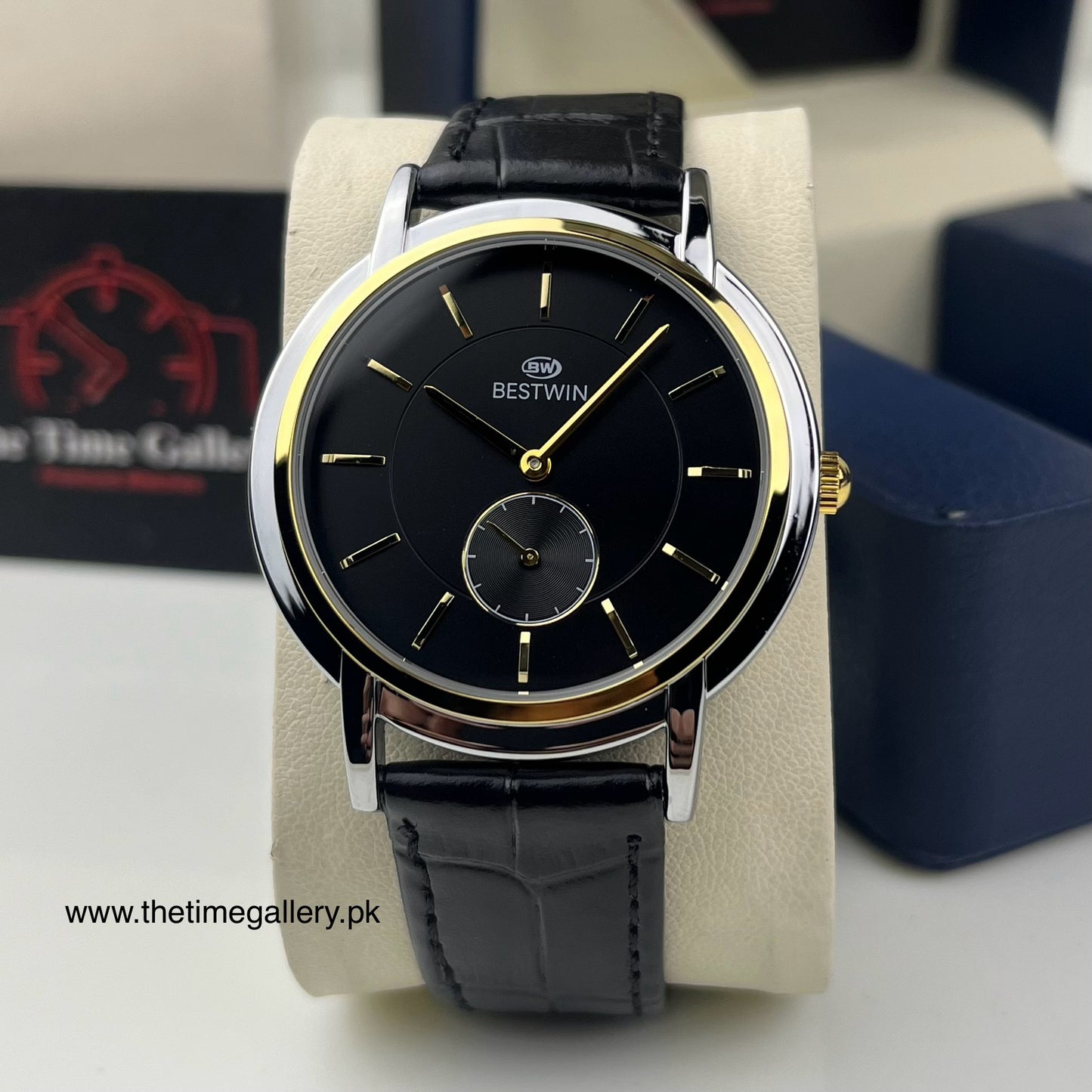 Stylish Leather Strap Watch BW-292