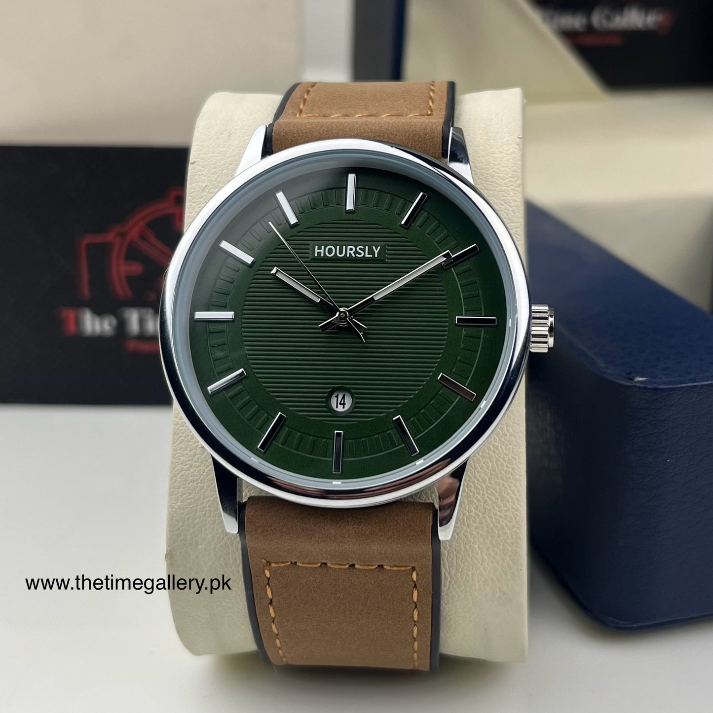 Stylish Leather Strap Watch HR-200