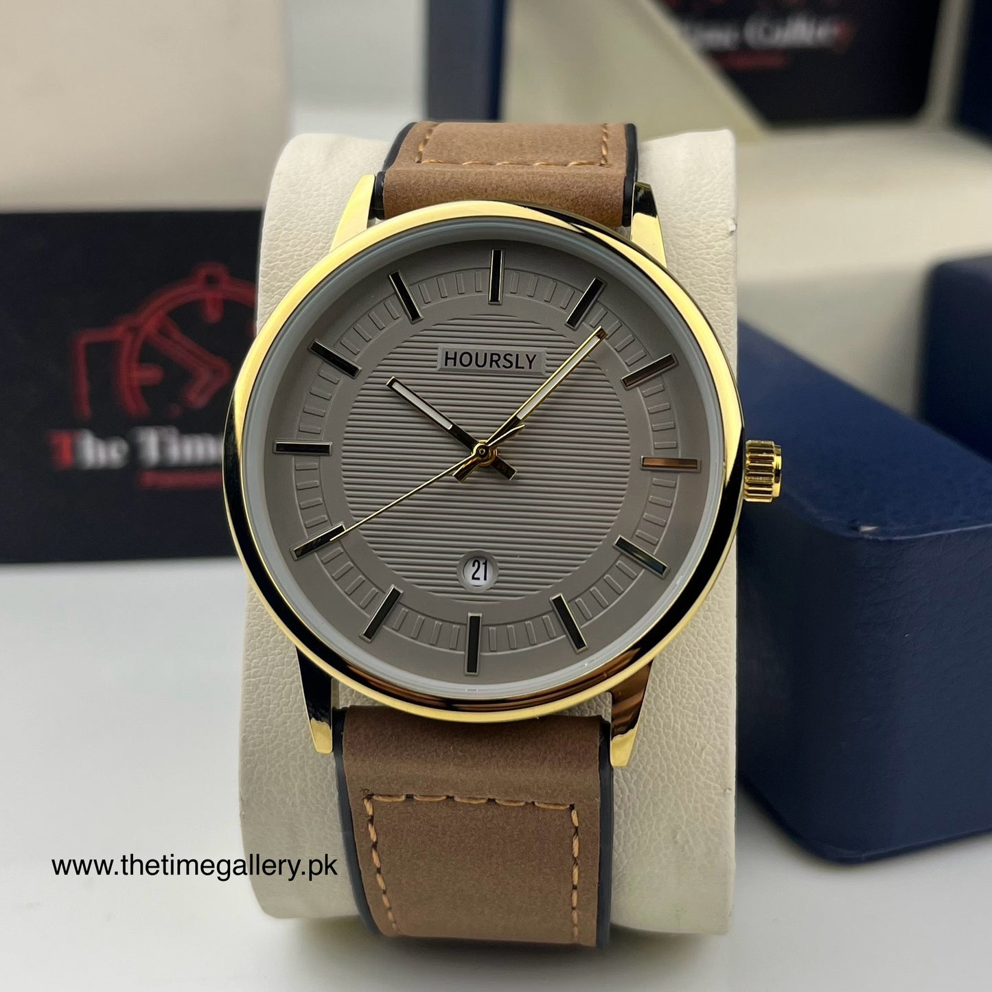 Stylish Leather Strap Watch HR-200