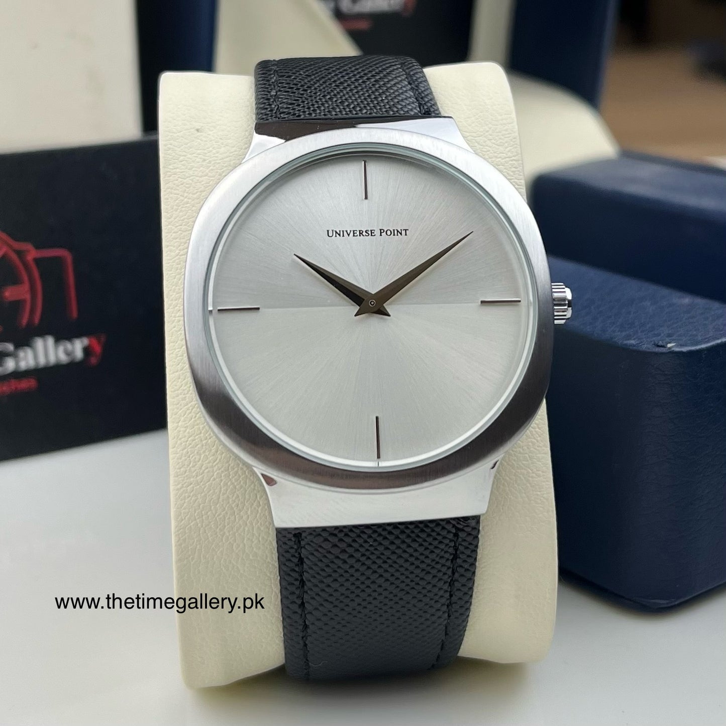 Stylish Leather Strap Watch UP-3949-2546