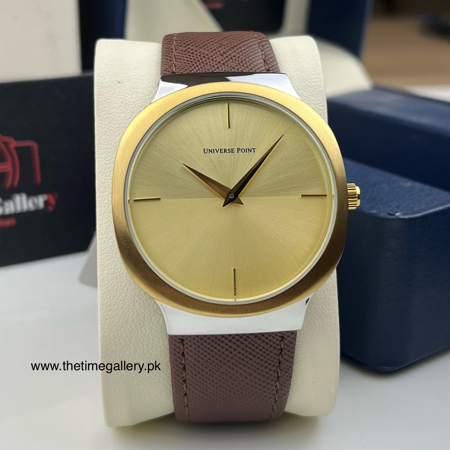 Stylish Leather Strap Watch UP-3949-2546